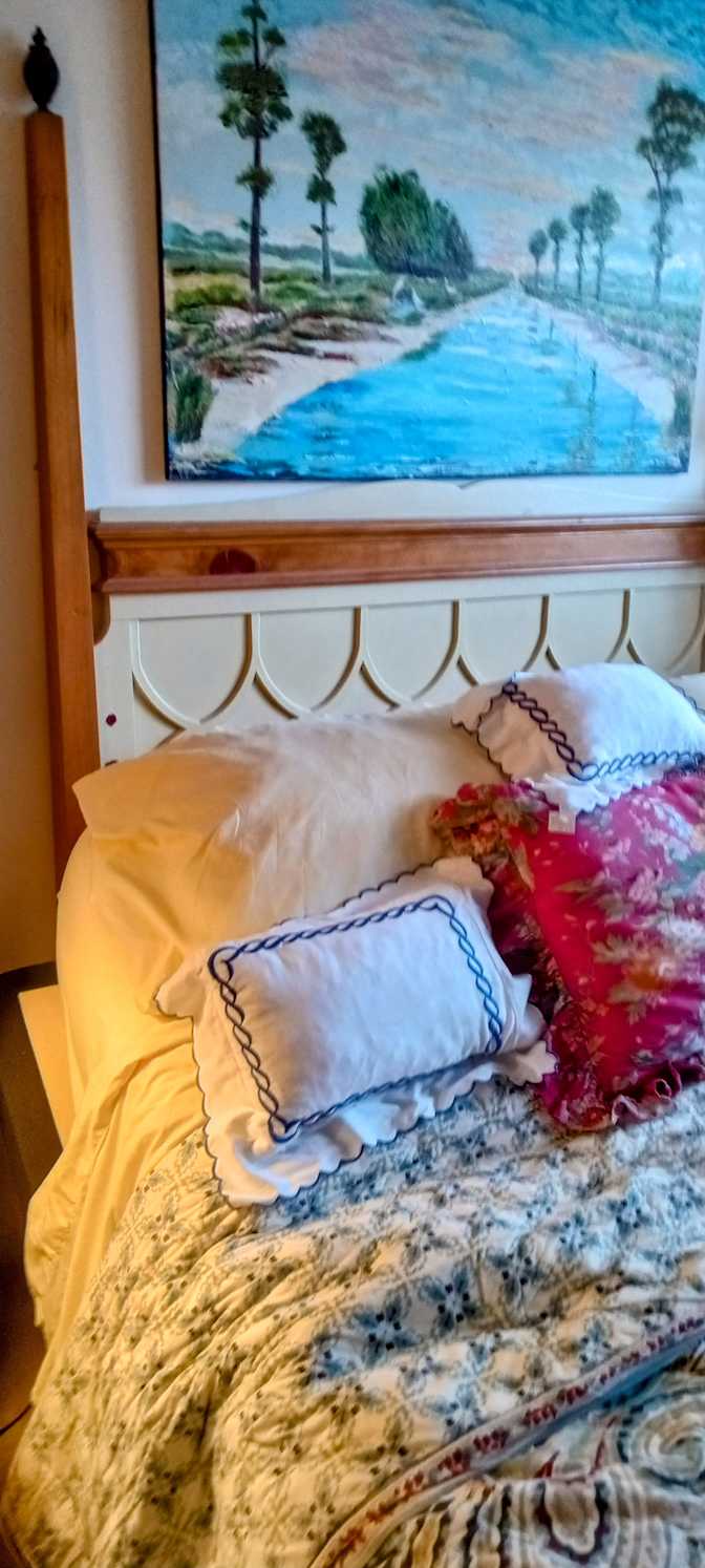 Ali's room