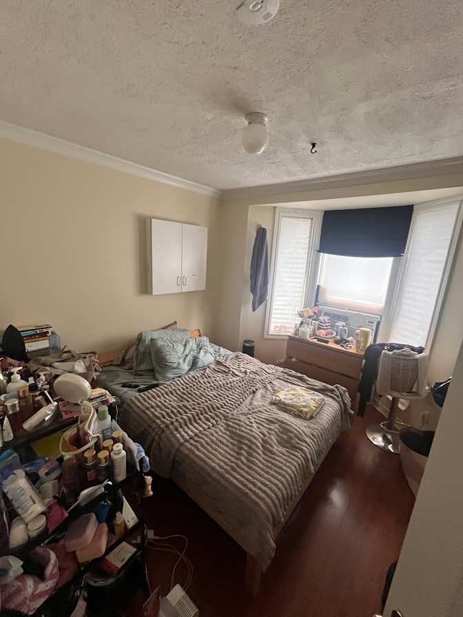 Ozlem's room