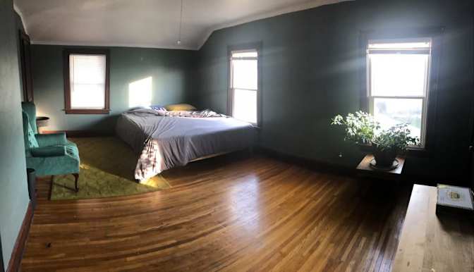 Victoria's room