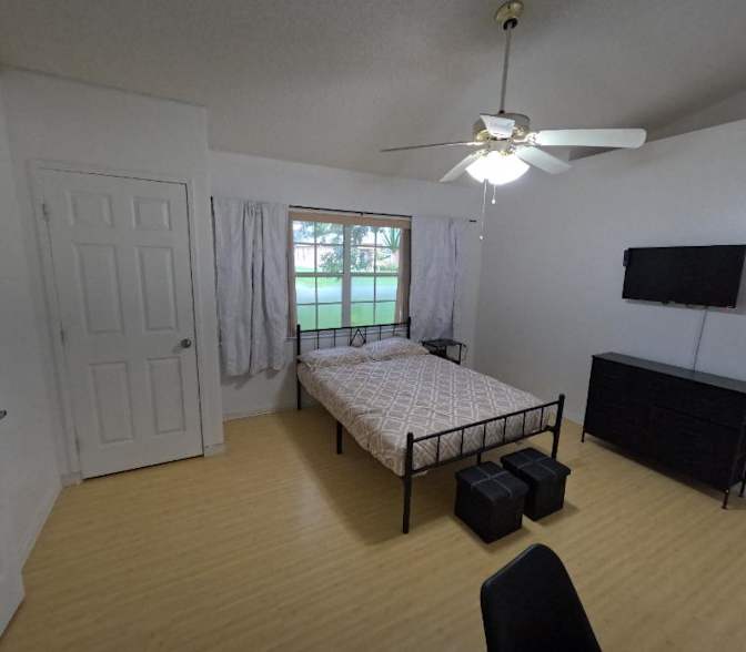PadSplit's room