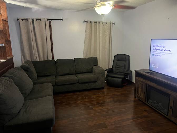 Mariano's room