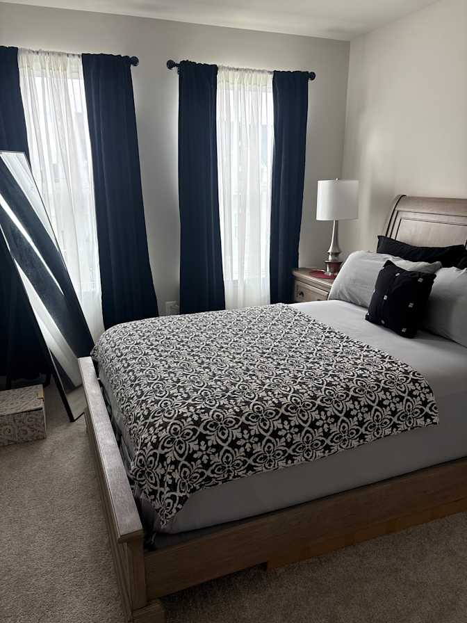 Saira Rashid's room