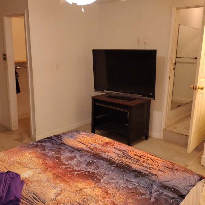 Fernando's room