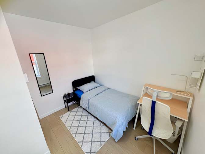 Stéphanie's room
