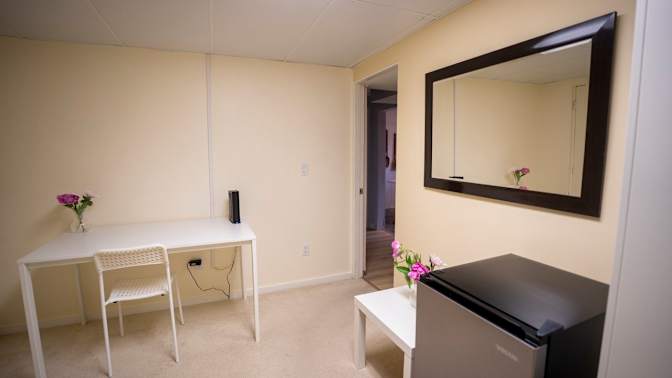 Elham's room