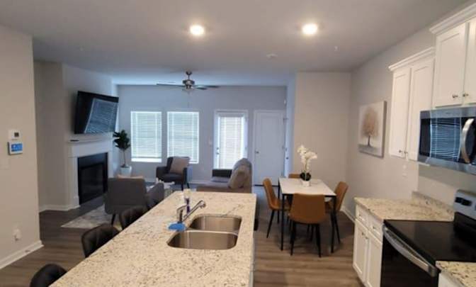 Alcove Rooms's room