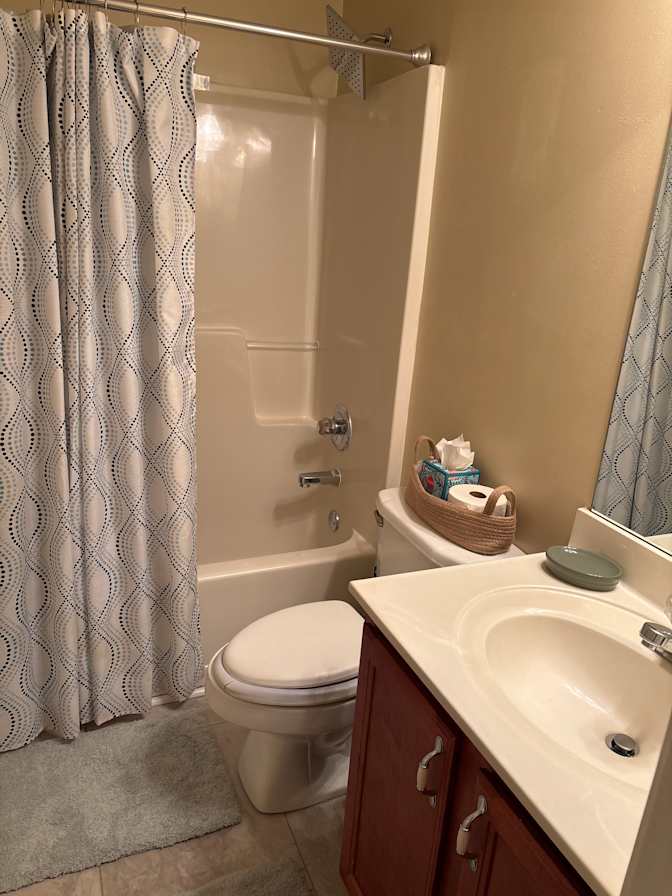 Canton Georgia's room