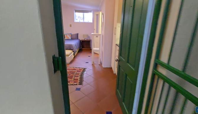 Green Point Tree House's room