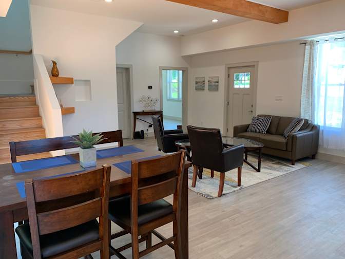 Alcove Rooms's room