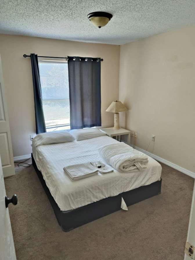 Hansen's room