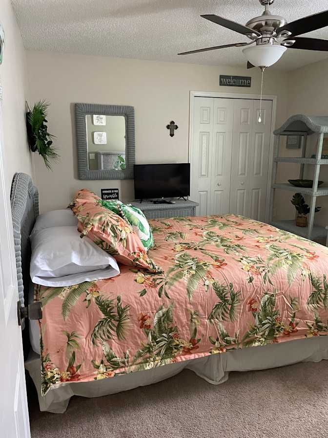 Gail's room