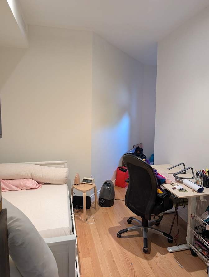 Tam Phan's room