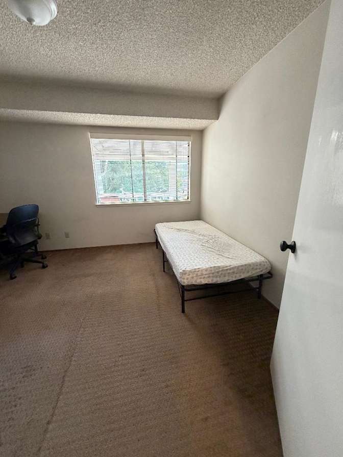 Ida J RobinsonIda's room
