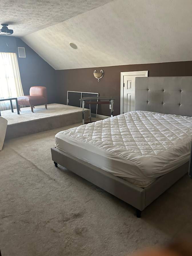 KATHERINE's room