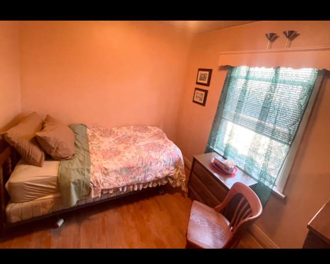 Glenda Wrixon's room