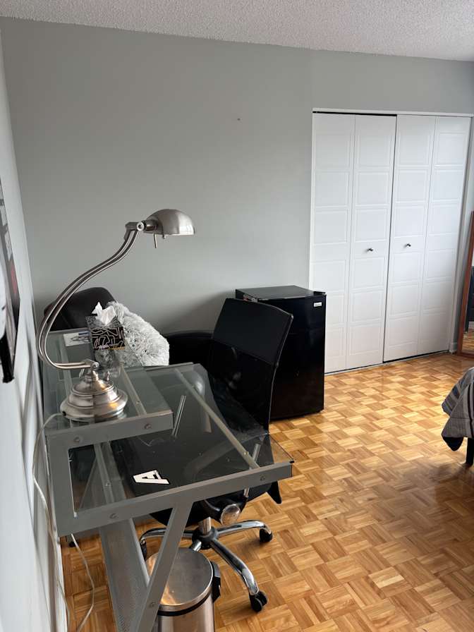 Elli's room