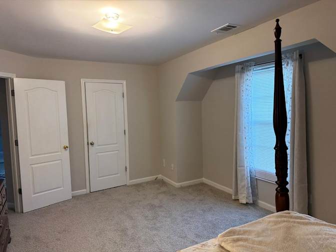 Lu's room