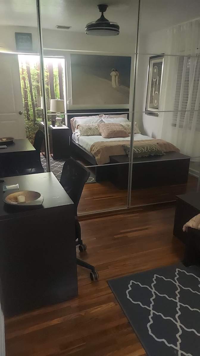 Victoria's room