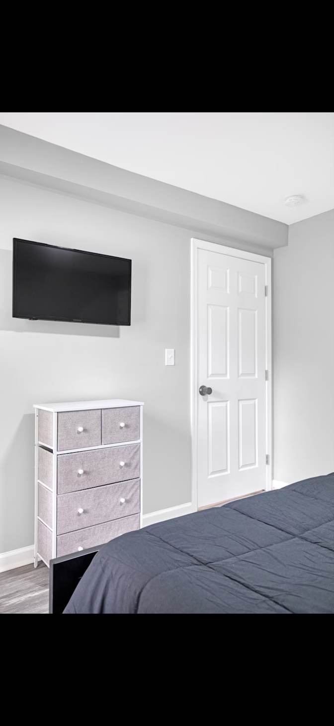 Hikman's room