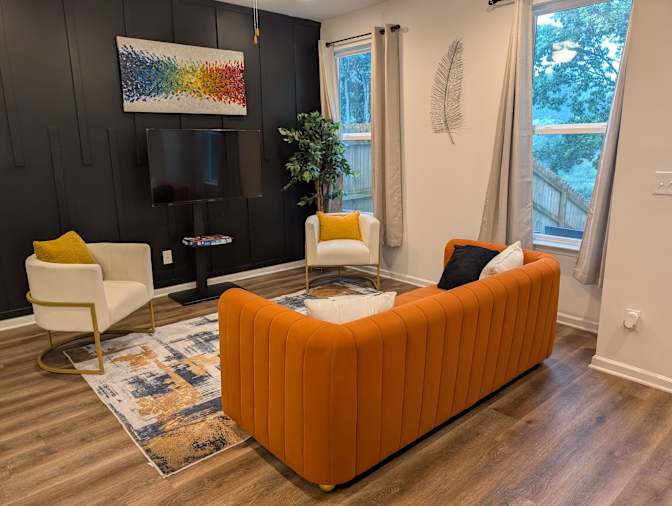Alcove Rooms's room