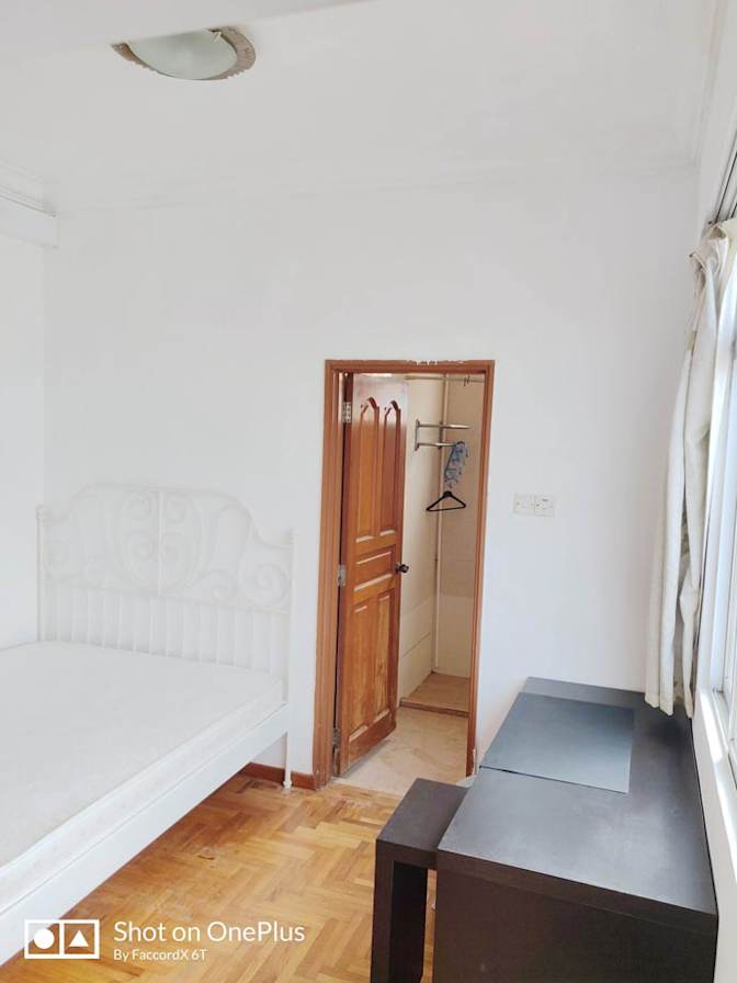 XIN's room