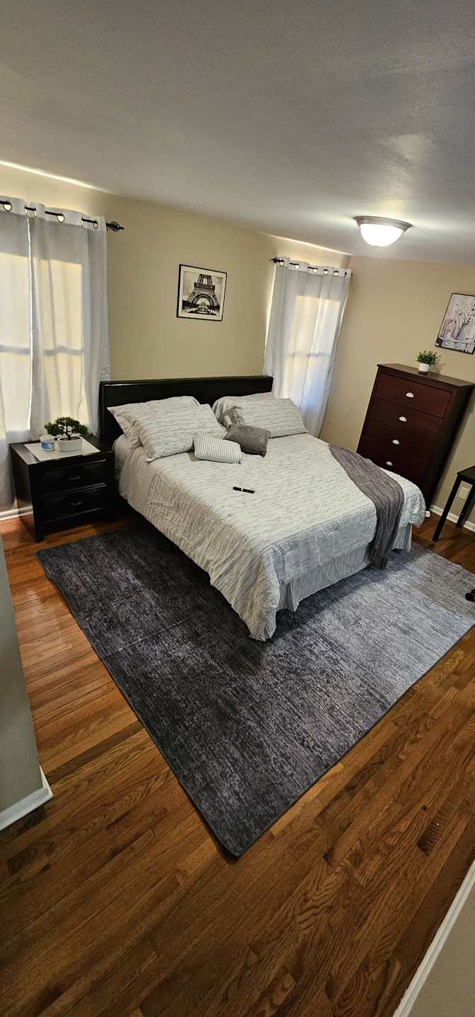 Okaro's room