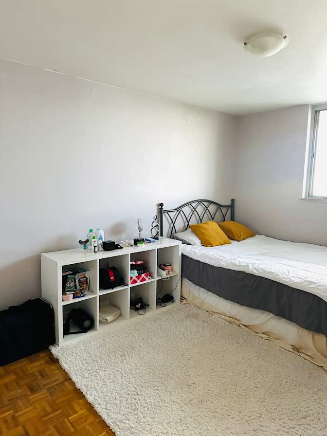 Gie Atienza's room