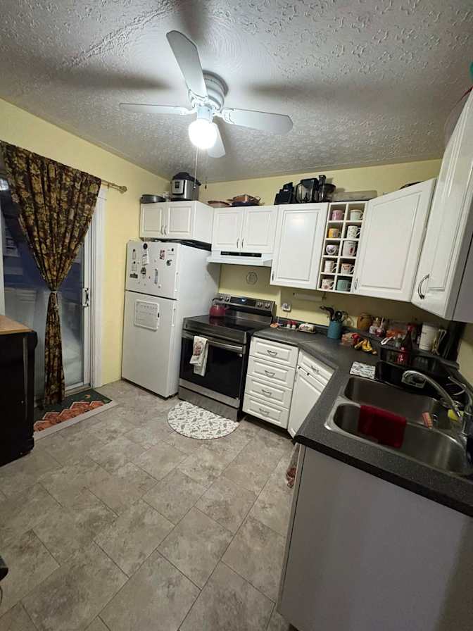 Jasmine's room