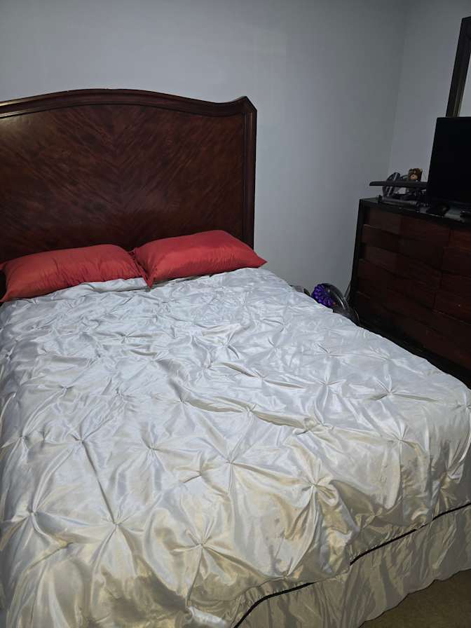 Carl's room