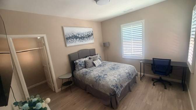 Ve's room