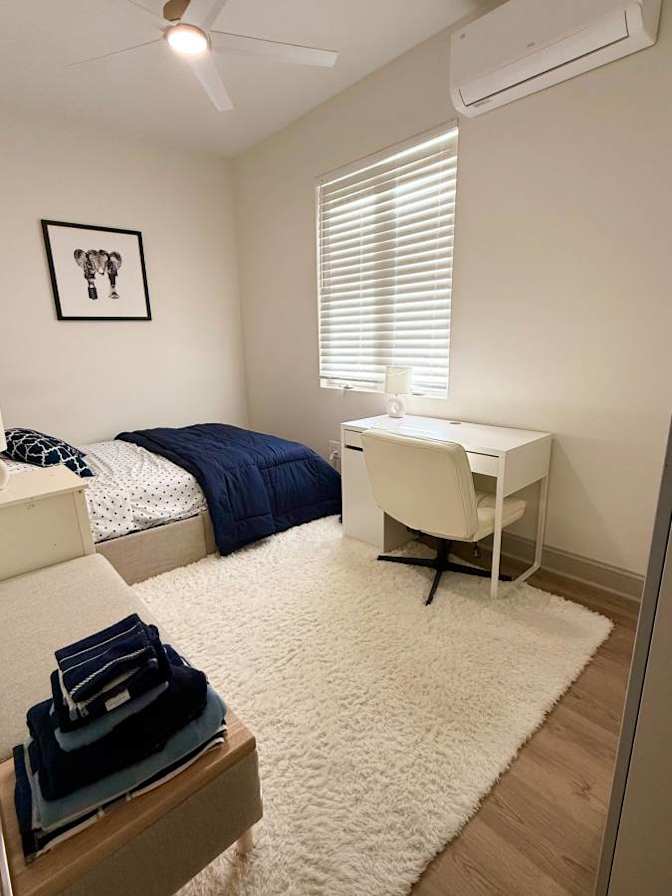 FURNISHED ROOM FOR RENT SUNSET PARK BROOKLYN's room