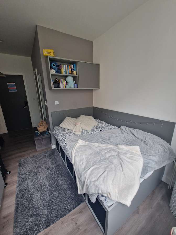 Nicole's room