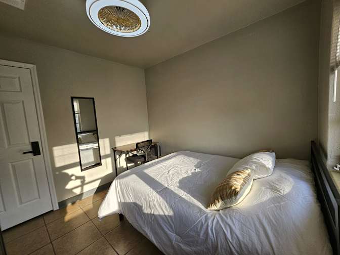 PadSplit's room
