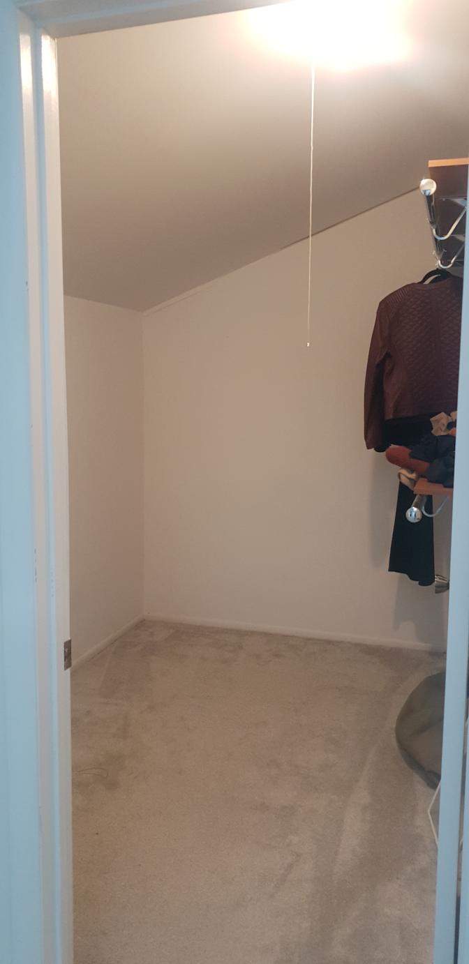 PhyuThwe's room