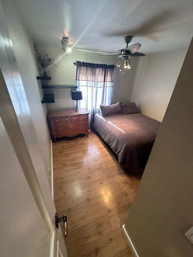 Lisa's room