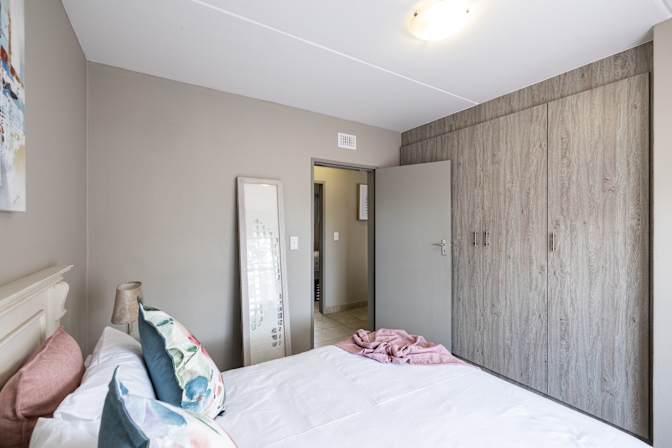 JJ The Consultant's room