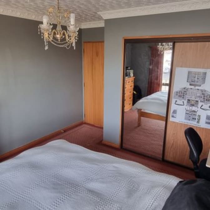 Narendra's room