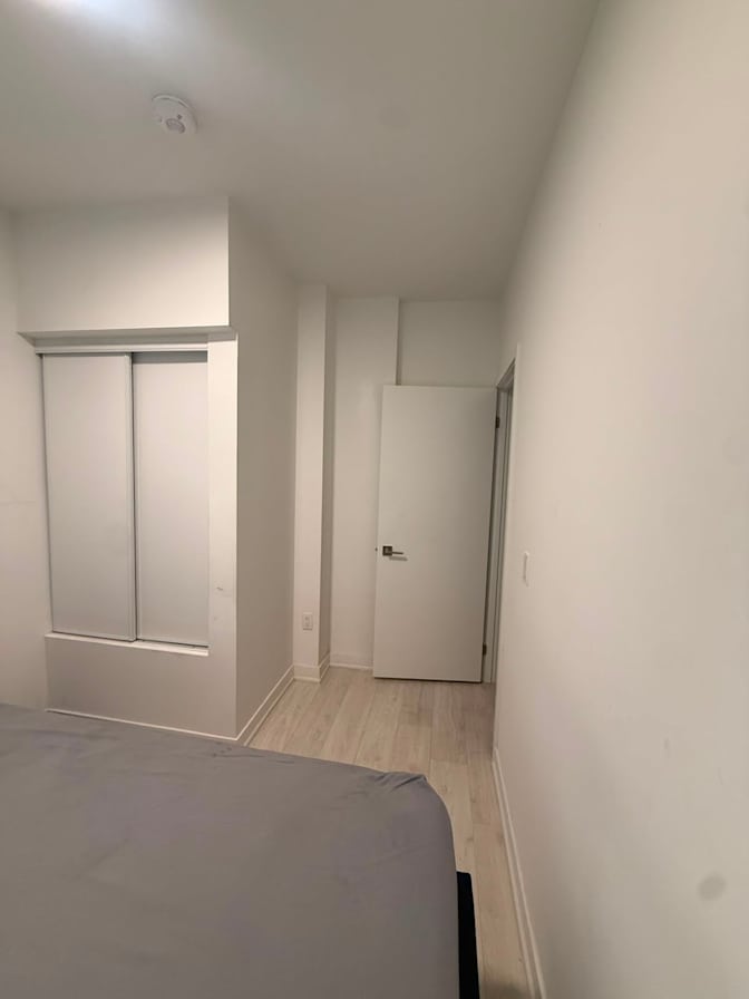 Tomi's room