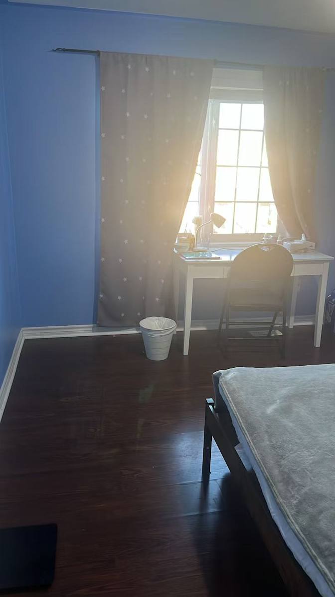 Oria's room