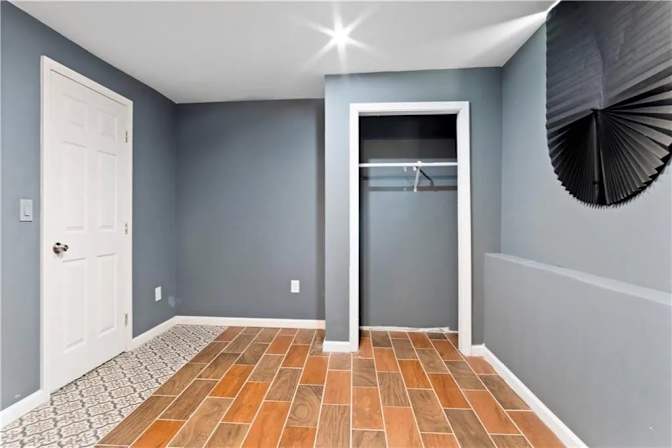 Alcove Rooms's room