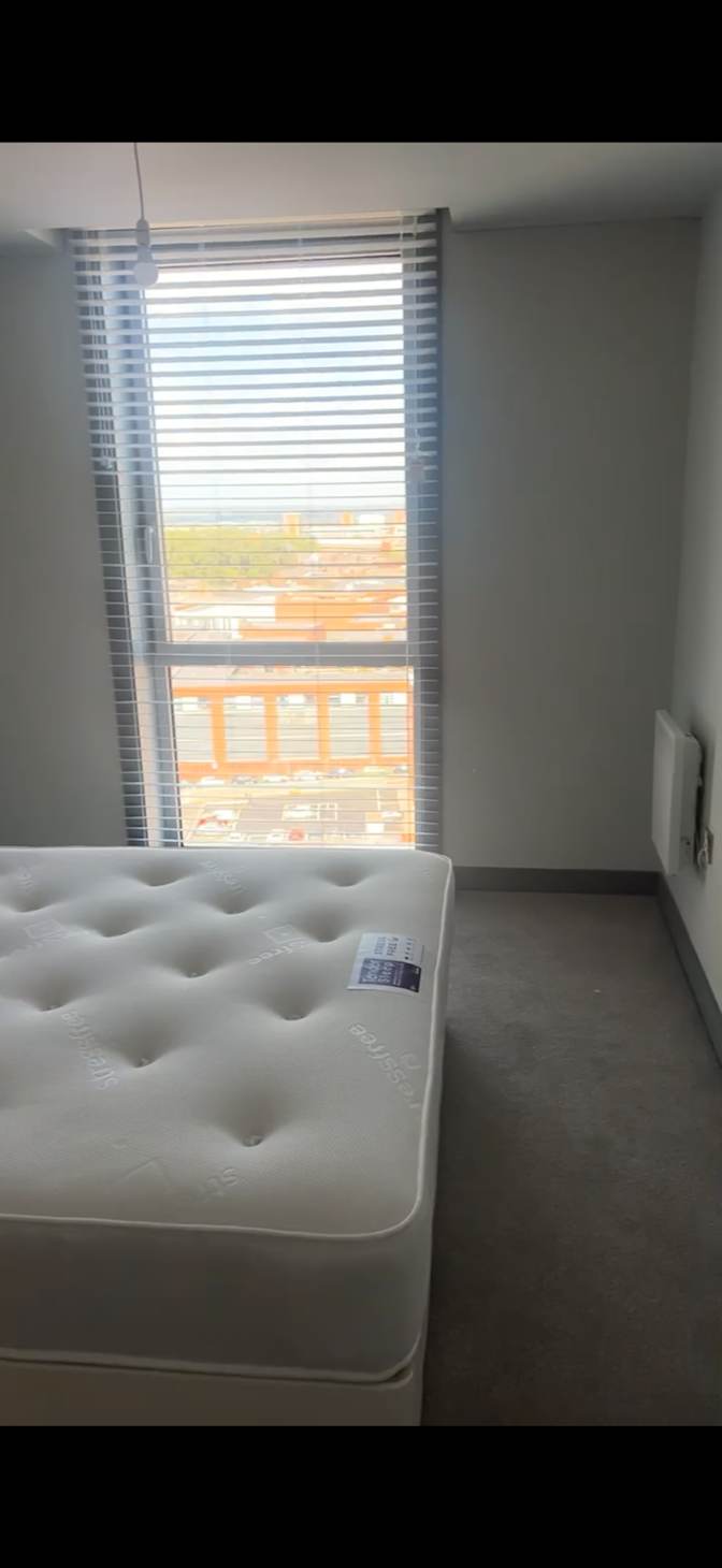 Naomi's room