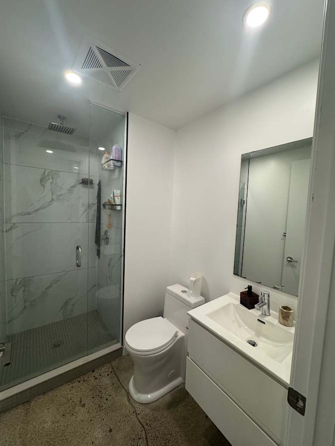 Stephanie's room