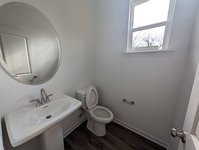 Alcove Rooms's room
