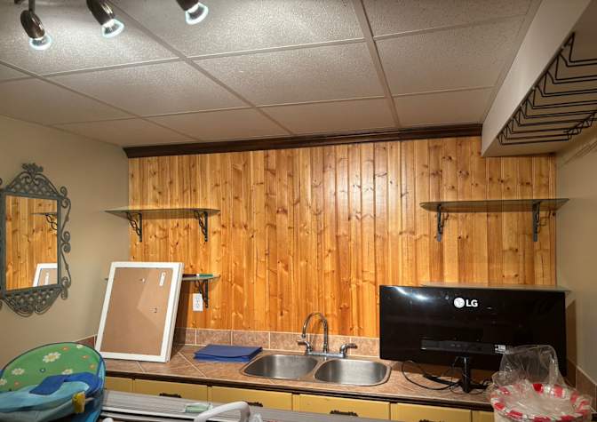 Deepanshi Thakran's room