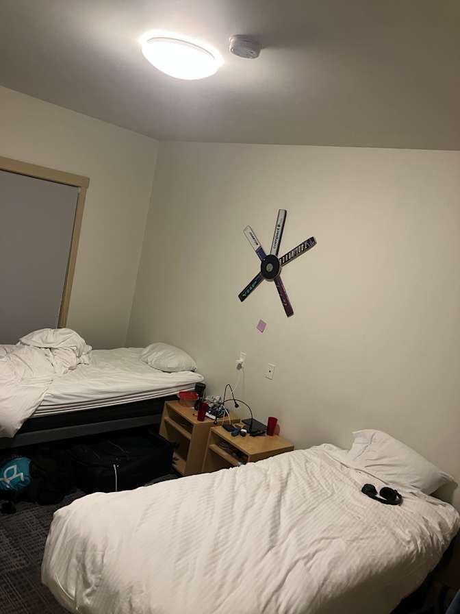 Aron's room