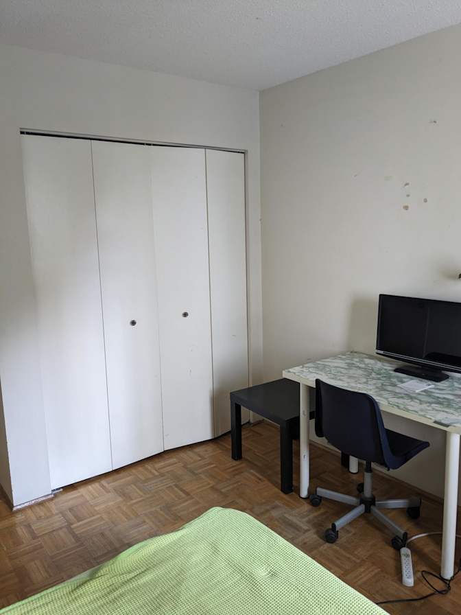 PAN JUN DENI PARK's room