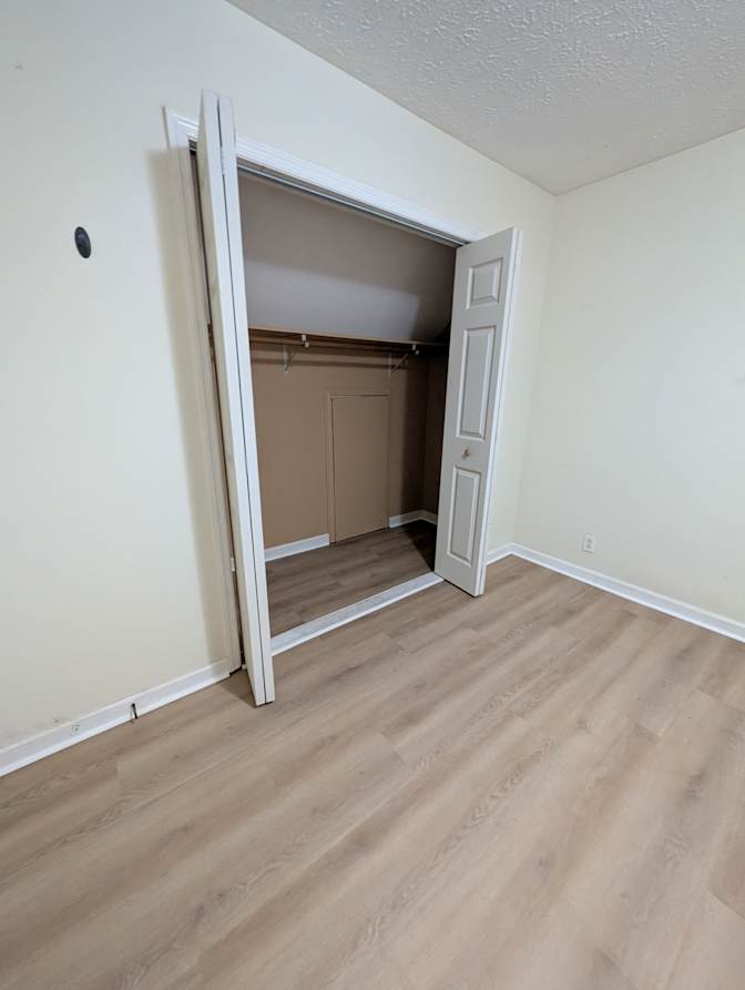 Bow Ponkerd's room