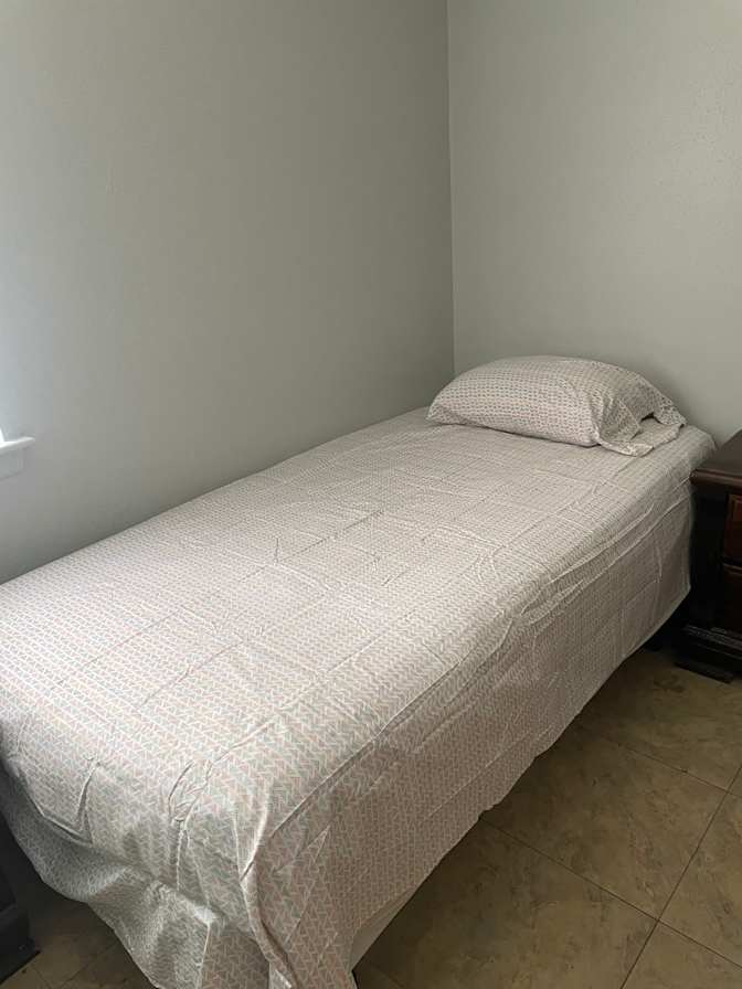 Antonio's room