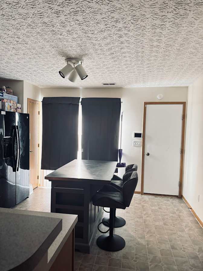 Vine's room