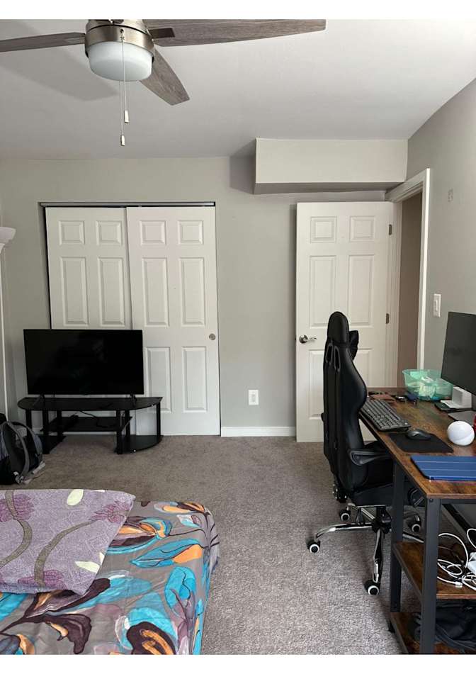 Manoj's room